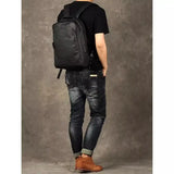 Aito musta nahka-reppu Oletusarvo Otsikko