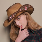 Cowboy hattu naisille