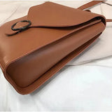 Elegantti naisten nahkareppu