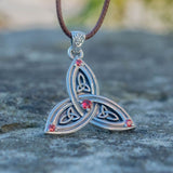 Hopea Celtic Knot riipus