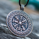 Hopea Vegvisir riipus