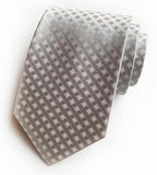 Hopeinen solmio