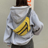 Klassinen samettivyölaukku