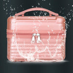 kova vanity case vedenpitävä