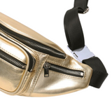 Kultainen vyölaukku Oletusarvo Otsikko