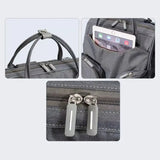 Laajennettava hoitolaukku sängyllä