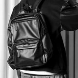 Miesten musta nahkareppu Oletusarvo Otsikko