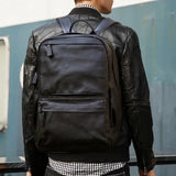 Miesten nahkainen reppu Oletusarvo Otsikko