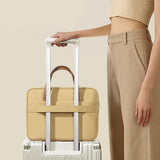 Moderni tietokonelaukku