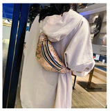 Monivärinen vyölaukku