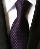 Musta solmio violeteilla pilkkuilla