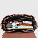 Nahkainen naisten reppu