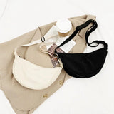 Naisten kompakti vyölaukku