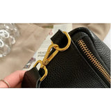 Naisten ylimitoitettu vyölaukku