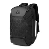 Reppu suurella aukolla Musta